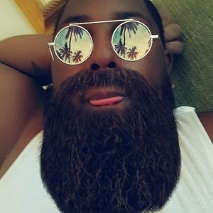 Meet your Posher, Quis